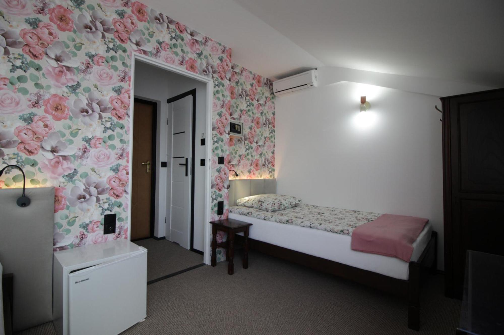 Motel Na Zbojeckiej Skawa Exterior photo